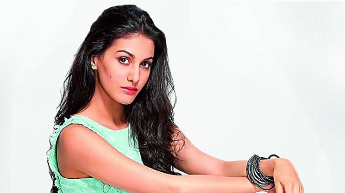 Amyra Dastur In Prasthanam Hindi Remake